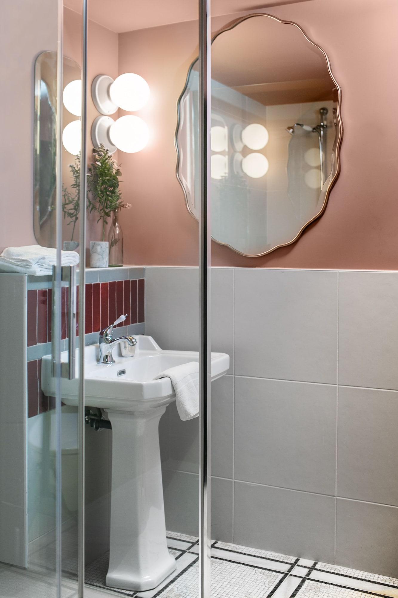 La Planque 3* Parijs