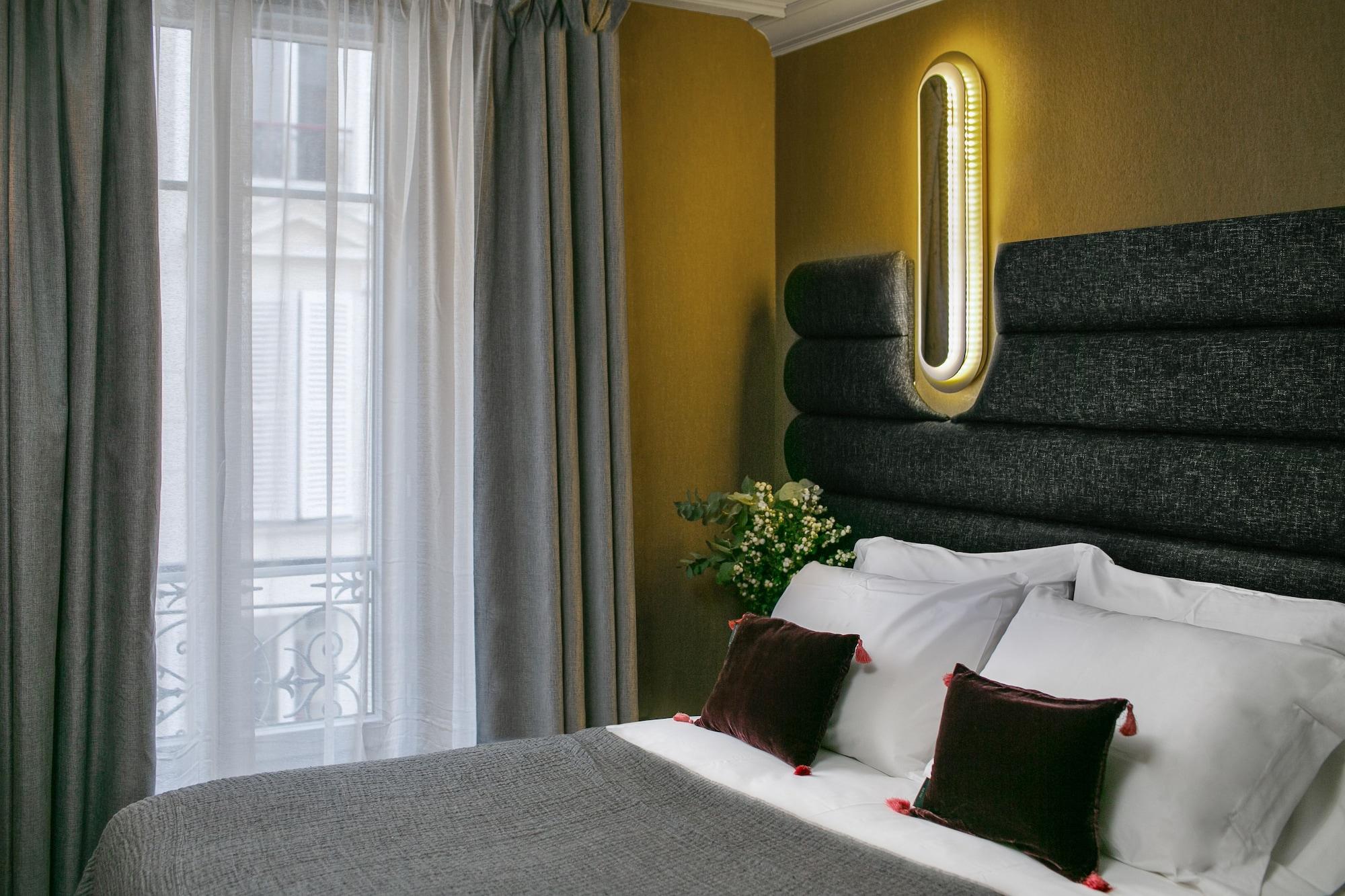 Hotel La Planque Parijs